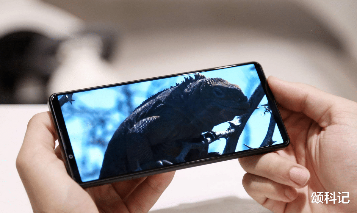索尼Xperia|最高12GB+512GB，微单手机售价高达9499元，为“信仰充值”？