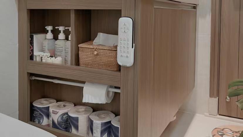 卫生间做了几个不起眼的设计，没想到入住后真实用，分享给大家