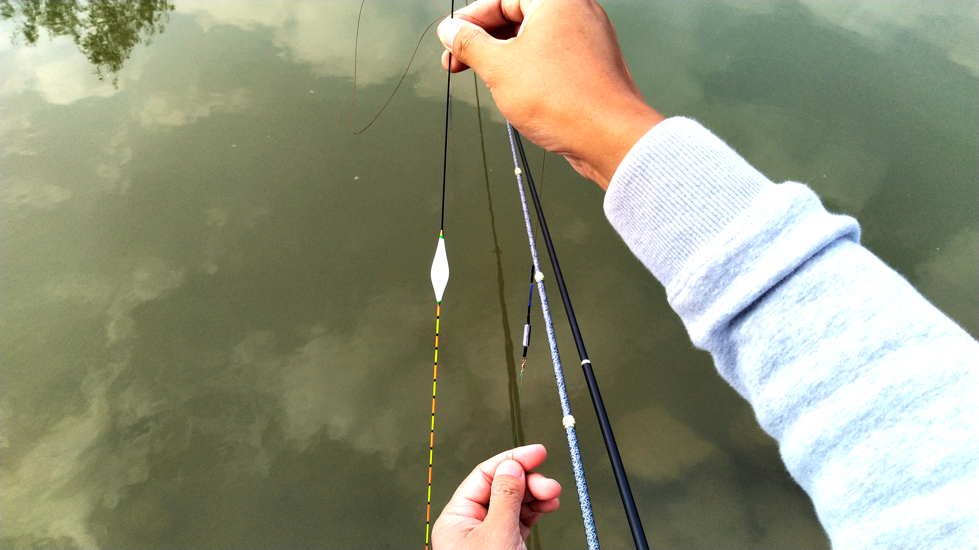 灵敏度|冬季钓鱼浮漂用不对，很难钓到鱼，这样正确用漂清晰灵敏中鱼率高