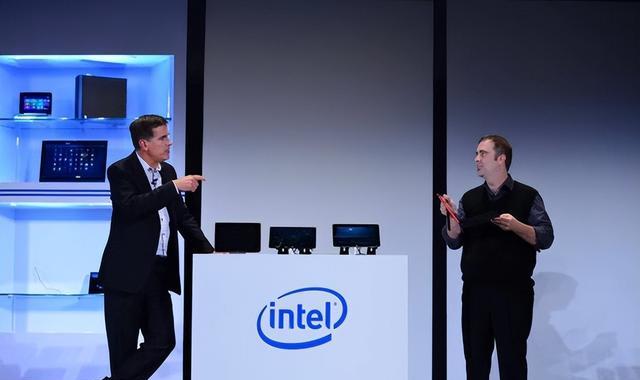 芯片|中企砍单240亿颗芯片后,美芯开始发“请柬”,美媒:已成定局