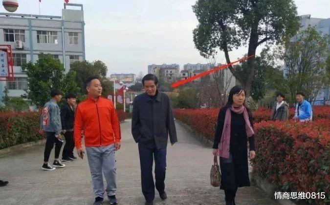 致远中学后山真有带血被褥么?废弃地下室, 柜里发现没吃完面条,如实锤,胡鑫宇事件或迎来重大转机