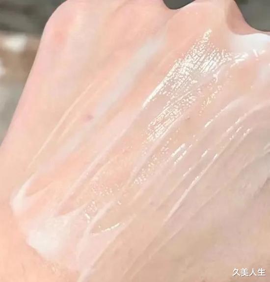 护肤品 千万别买！这些宝宝霜真的会毁容！