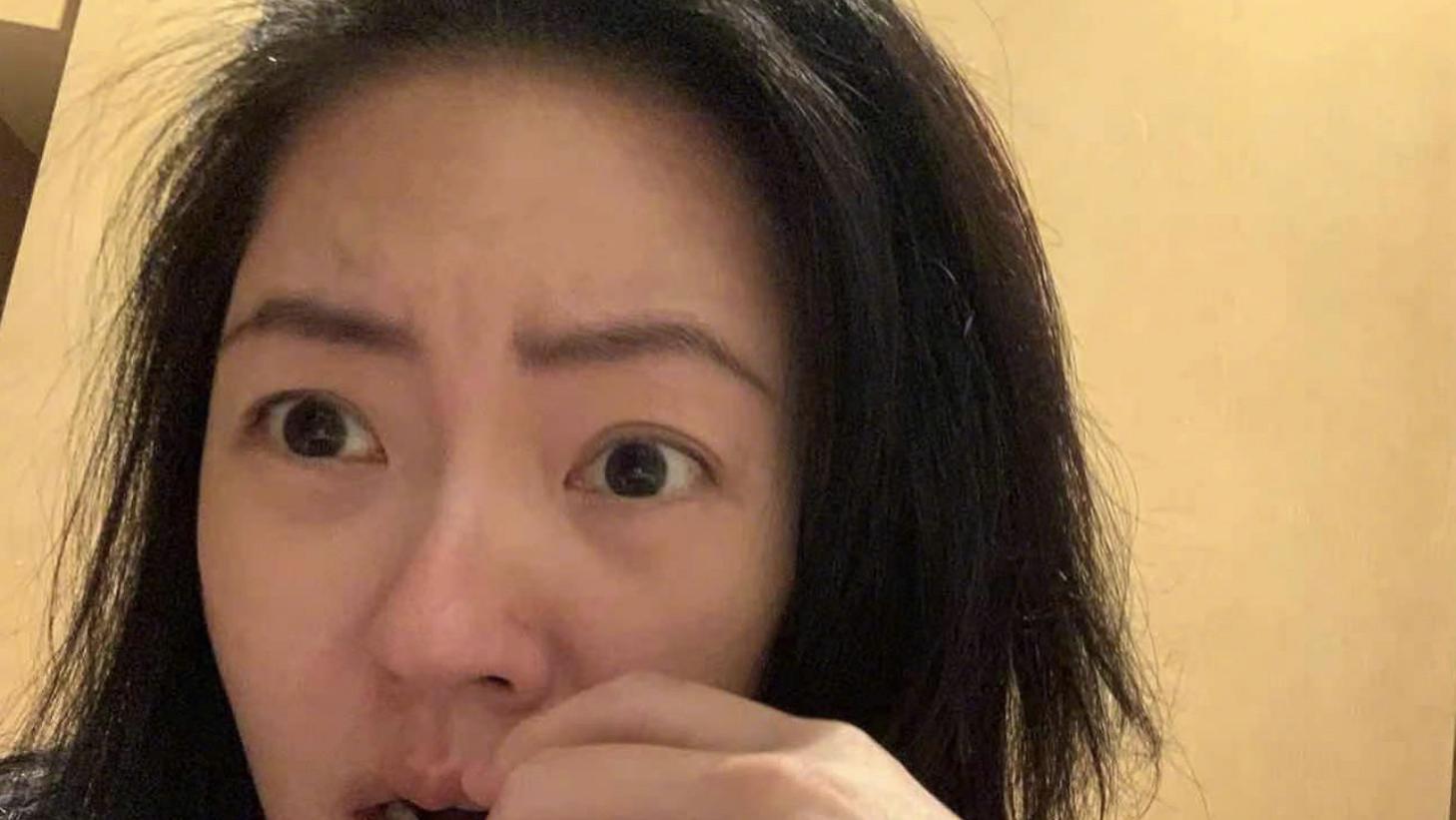 连衣裙 小s在老公私生子风波后首晒照！素颜出镜，靠瘦身和美食治愈自己