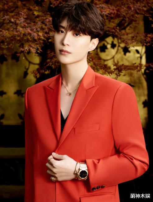 范丞丞|22岁范丞丞资源大好，参加浙江卫视跨年晚会，又和杨紫搭档演新剧