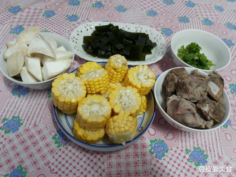 中老年人,冬天除了牛奶,多吃这5样,提升免疫力,身体更强健