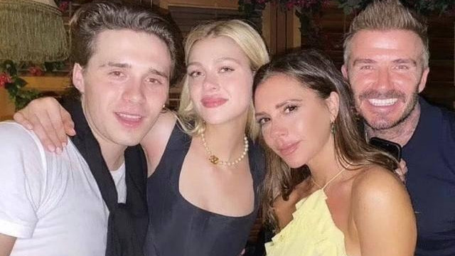 小贝|小贝夫妇伤透心！儿媳耍心机，贝嫂以泪洗面难见大儿子，婚姻危机