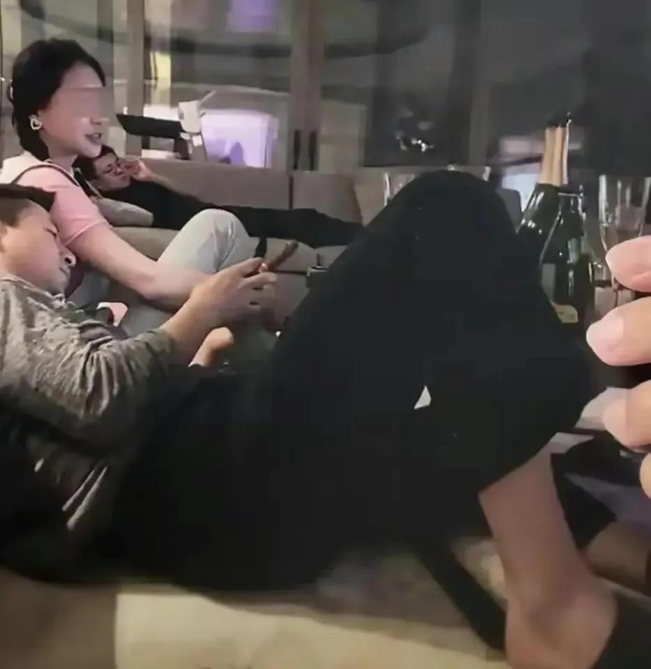 汪小菲|娱记曝张颖颖更多新料，真相似乎浮出水面，汪小菲该何去何从