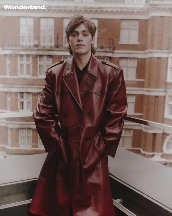 蜘蛛|《阿凡达2》“蜘蛛”扮演者Jack 穿衣变小奶狗