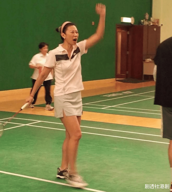 叶倩文|香港天后低调现身朋友婚礼,曾被指是第三者,时间证明一切