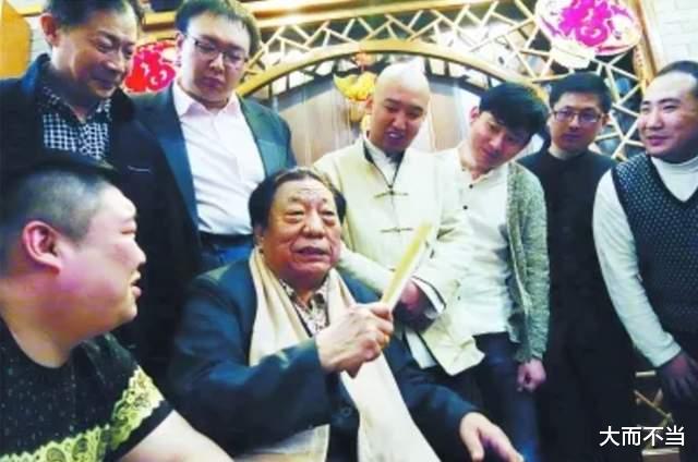 马季|马岐曝马季闹侯宝林的葬礼，对师兄弟指手画脚，大师兄敢怒不敢言