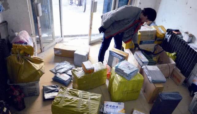 Linux|电商卖家：本以为地摊出现生意会好起来，没想到买家越来越少了