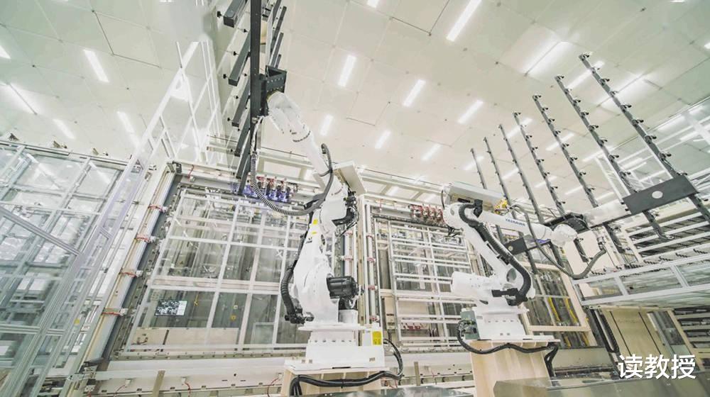 京东方|北京冬奥会开幕式刷屏!超级地屏、雪花火炬等“黑科技”,背后是这家中国公司