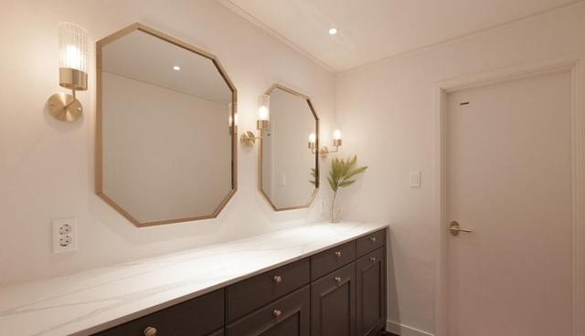 180顶楼买得值当,客厅挑空4.5米大而不空,还送一层阁楼