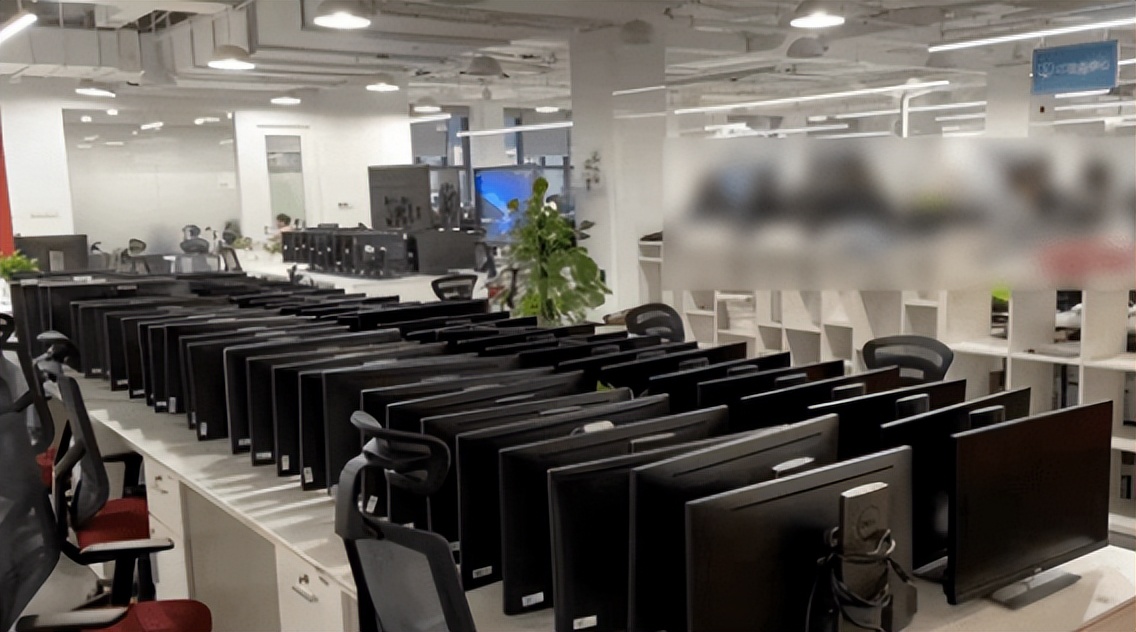 裁员|大厂版“毕业即失业”？京东旗下某战区裁员比例高达100%！