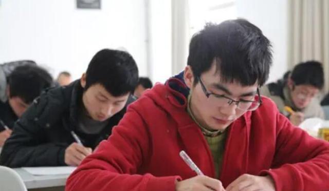 考研|最新消息！多地考研成绩将于下周公布，考研学生：现在都睡不好觉