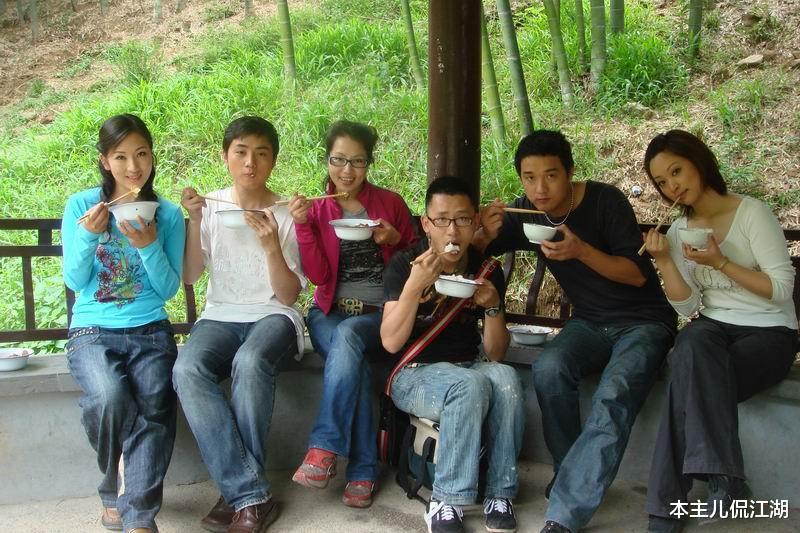 余少群|余少群为何突然不“火”了，看他干过的那些事，就一点都不奇怪了