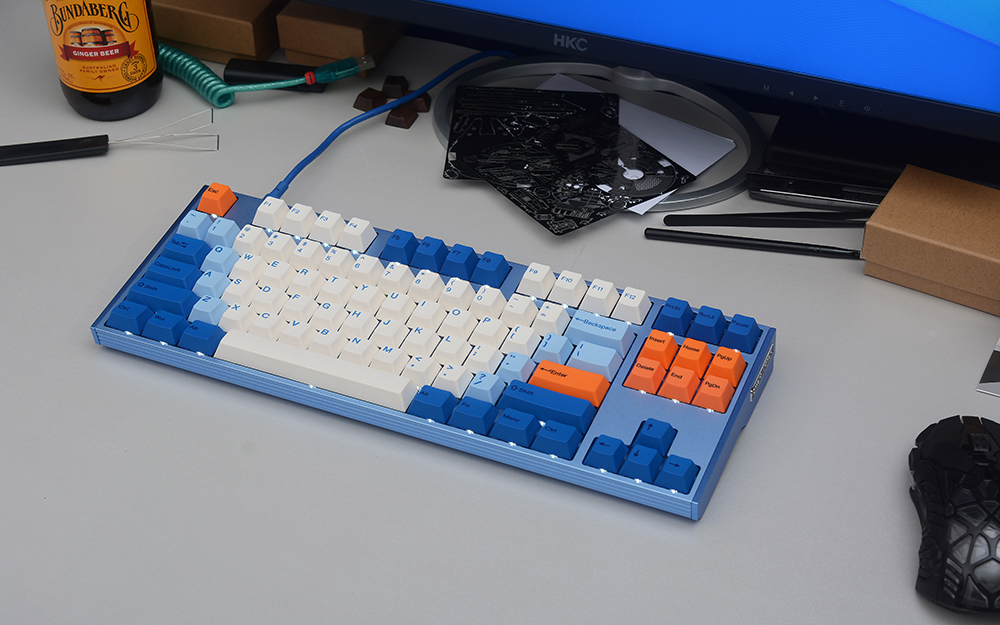 晴天|因为周董的《晴天》，我买了这把千元机械键盘