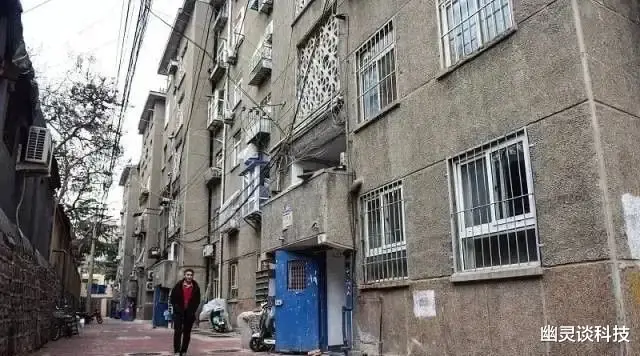 房地产税|如果有了房地产税,一些省会城市的老破小,送人都没人要