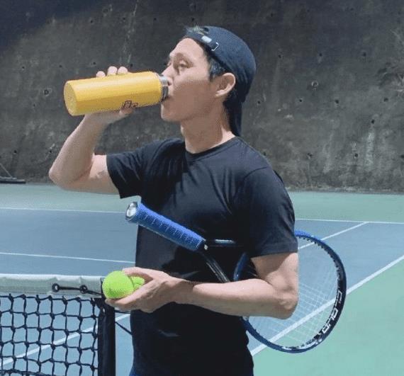 张国强|“不务正业”去拍戏,熬到40岁因“慕容复”爆红,如今他怎样了?