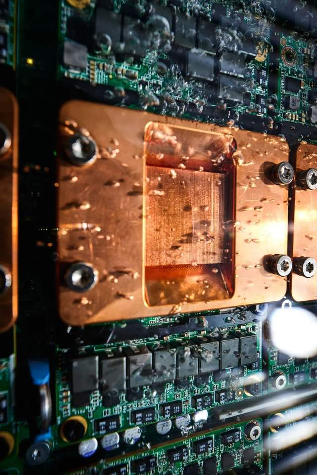 |数据中心进入液冷时代，曙光能成为领导者吗？