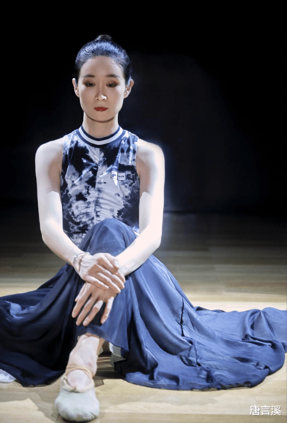 戚薇|离开乡村爱情10年,观众只认识她,王亚彬离开赵本山后去哪了?