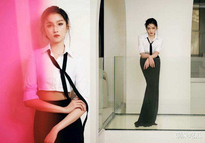 关晓彤|关晓彤丑衣服真多，老气肥胖暴露缺陷，反其道收获人气？