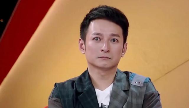 李维嘉|曝李维嘉被芒果台除名后首露面，与何炅私下聚餐，名字重回官网