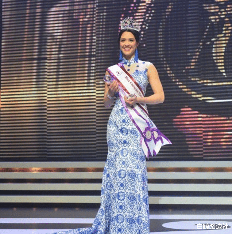 钟丽缇|51岁钟丽缇和女儿拍杂志！一家子都是大长腿，俩孩子继承母亲美貌