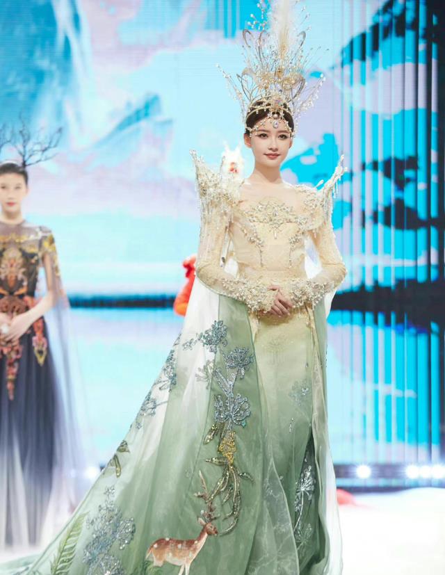 焦恩俊|没有金鹰女神,也不再有流量,湖南卫视这台晚会反倒更璀璨了