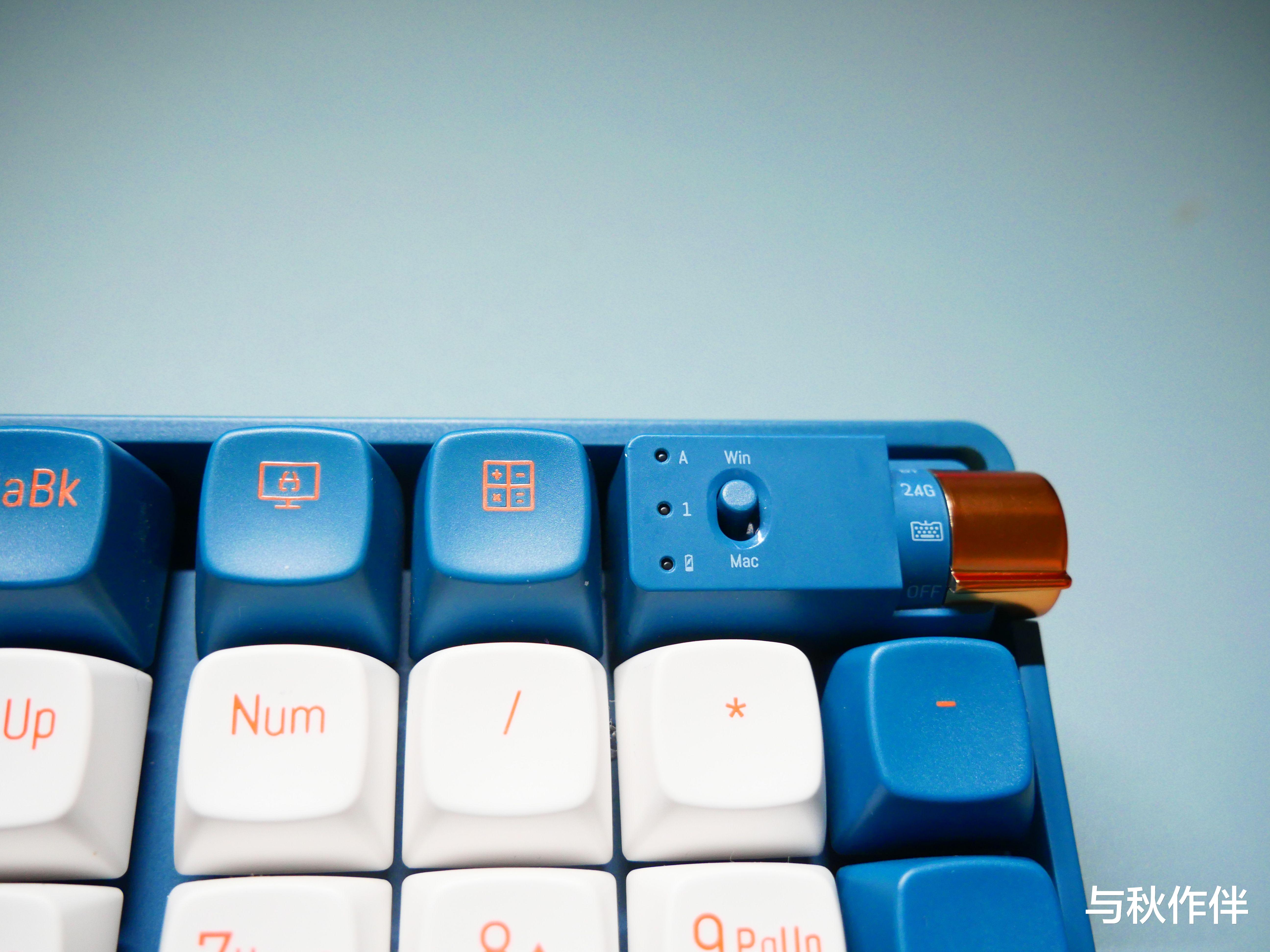 机械键盘|可能是目前500元最强机械键盘：御斧R108金粉轴三模键盘使用评测