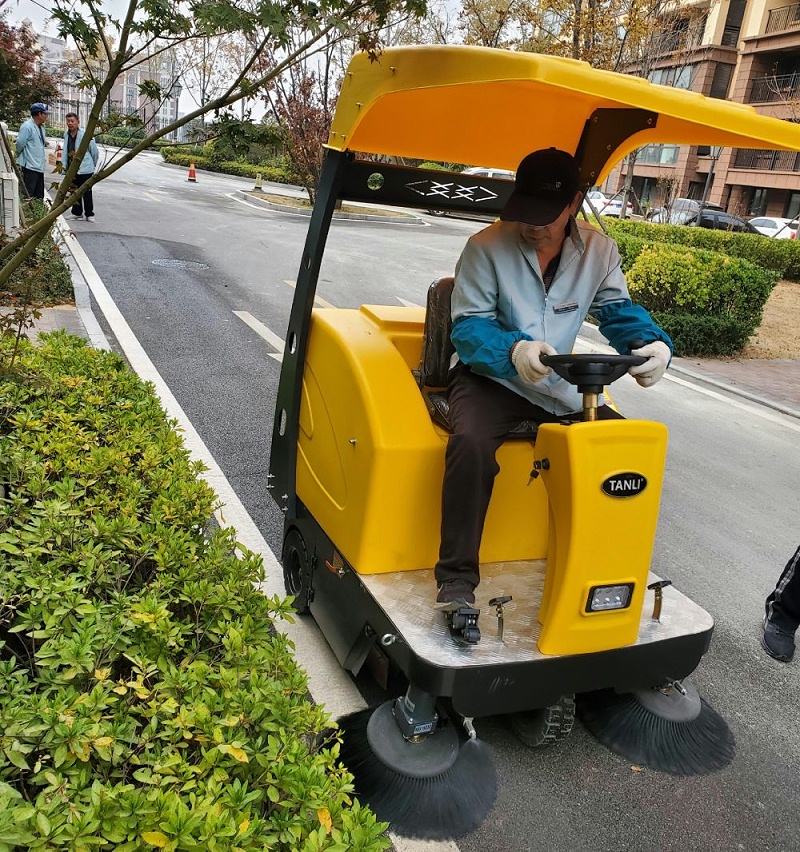 天津市|扫地机还是洗地机?不同场景应该怎么选?