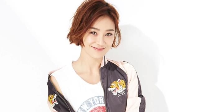 袁姗姗|袁姗姗近照变样，鼻尖嘴歪脸僵硬到认不出，被疑整容模样撞脸柳岩