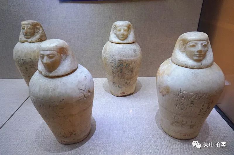 不朽之旅：参观大型古埃及文物展，领略古埃及人的生命观