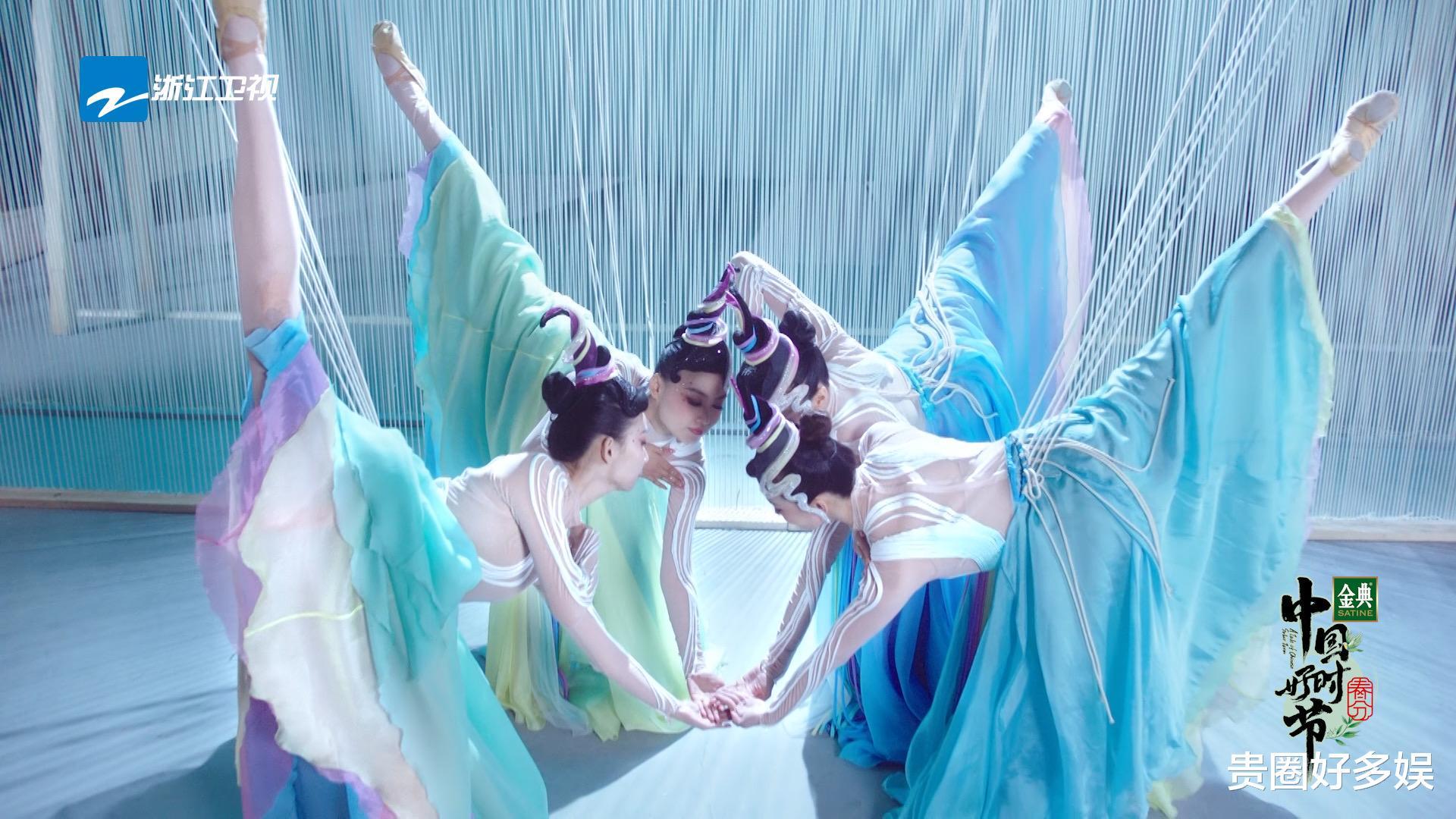 二十五二十一|真是人逢喜事精神爽，李亚鹏换个尿布的空闲，也要大喊一句春分来了