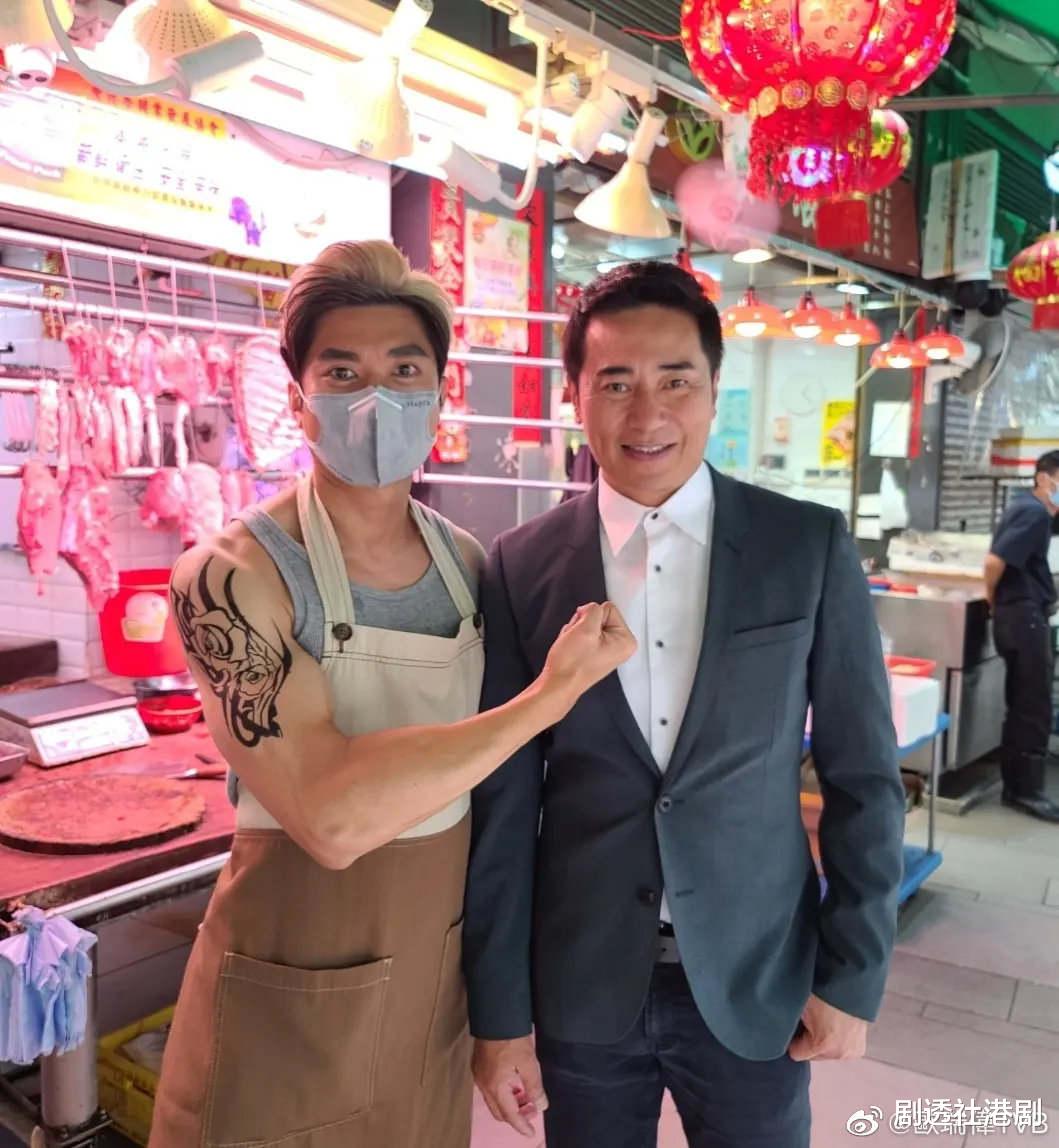 欧瑞伟|遗憾!TVB御用配角因工作缺席爱女毕业典礼,23岁女儿撞脸朱千雪