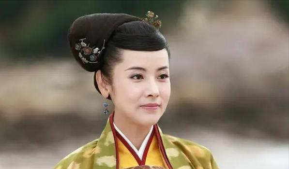 杨明娜|杨明娜:婚后3年与田亮对簿公堂,被指不称职,多年经营一夜崩塌