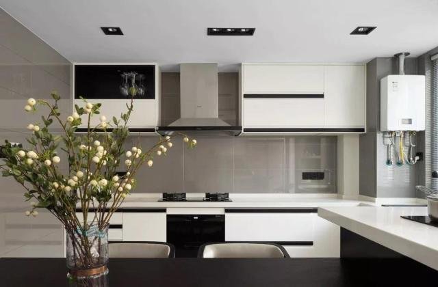 143平现代风设计,卧室大面积浅灰色调营造静谧安逸的睡眠氛围