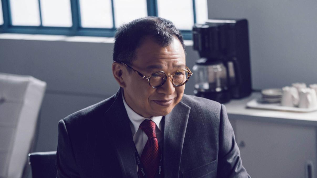 移民|73岁许少雄带女回国挣钱，全家移民新加坡多年，久违回国为卖蛋糕