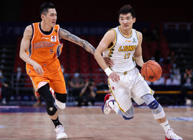 凯里·欧文|拒绝大逆转！CBA夺冠热门大胜上海，3人20+，核心27+11发威