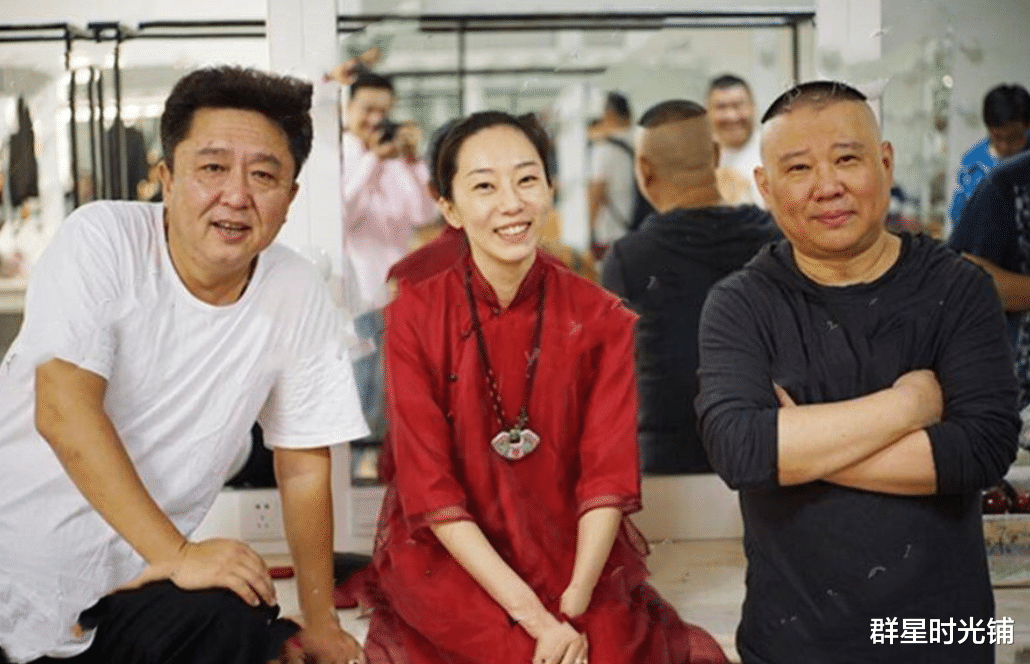 侯瓒|侯瓒：我是侯耀文的长女郭德纲的“妹妹”，与二伯和解后终获幸福