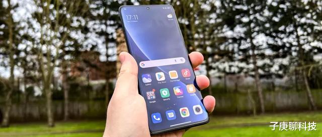 小米科技|小米12 Pro评测:最快充电手机来了,自适应刷新率绝了