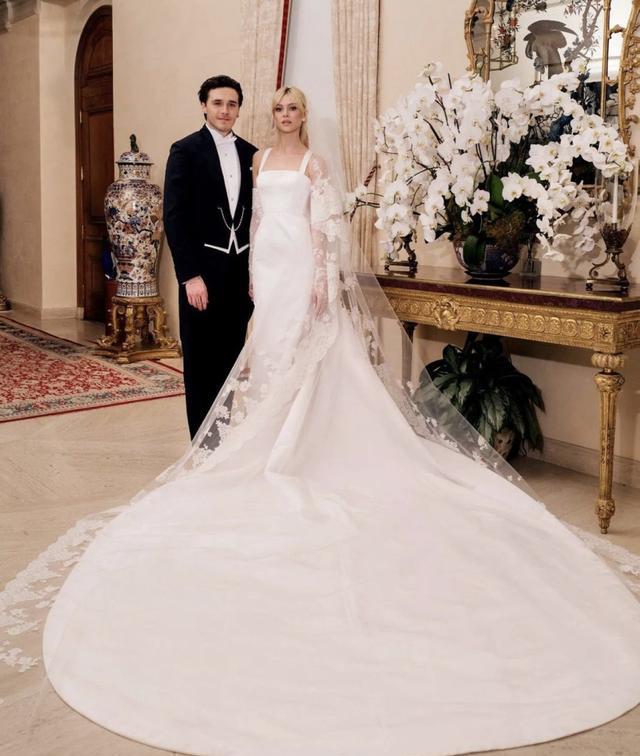 劳斯莱斯库里南|媲美女王的库里南三号，让“辣妹”黯然失色，东方之星有什么来头