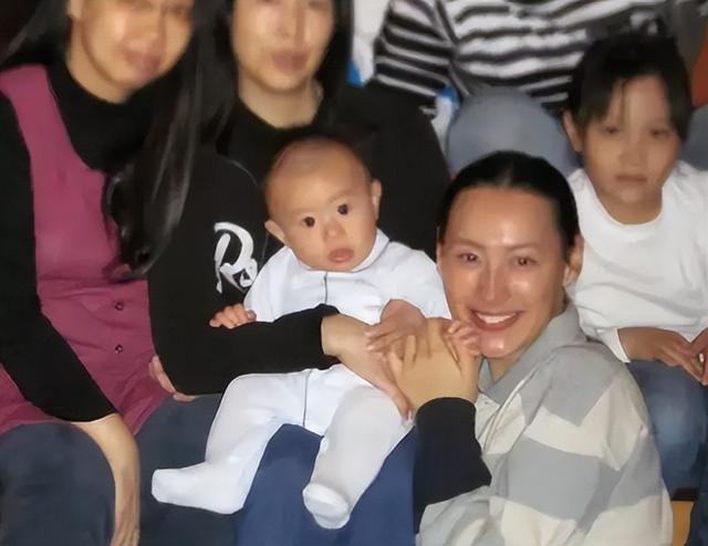 梁洛施|“豪门弃妇”梁洛施：给李嘉诚生3个孙子，接班人却被26岁女孩抢