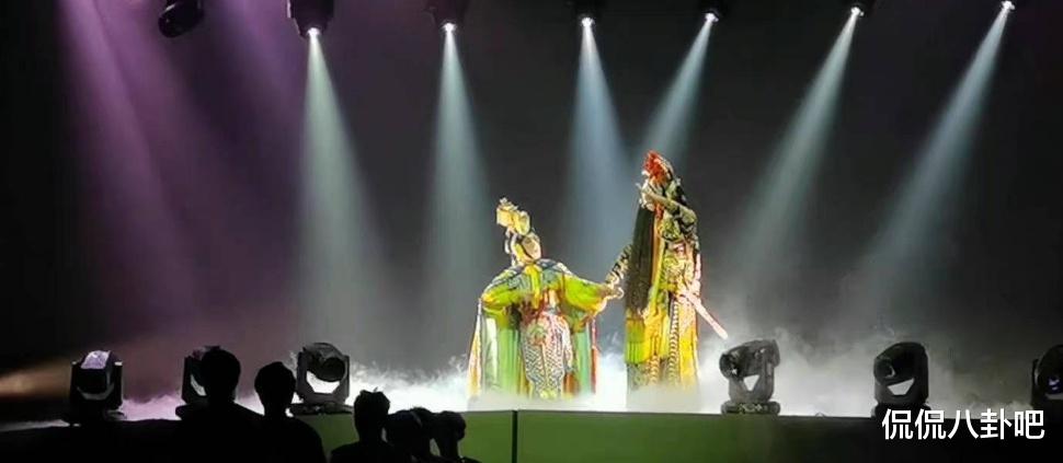 Selina|骄傲！张艺兴海外演唱会把文化输出玩明白了！