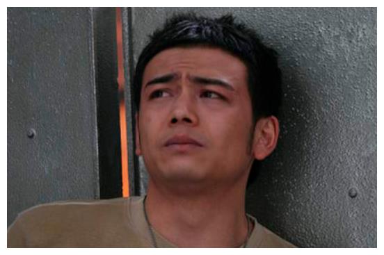 杨烁|39岁的杨烁为何突然不红了?看他干过的那些事,就一点都不奇怪了