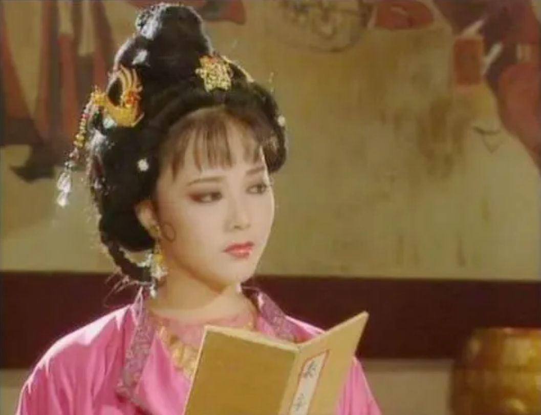 梁丽|著名演员梁丽：从当红女星到“通缉犯”，多年过去，她过得怎样？