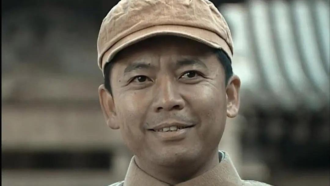 巩俐|何政军：拒绝巩俐娶初恋，因父亲演《亮剑》，爆红后却禁锢了事业