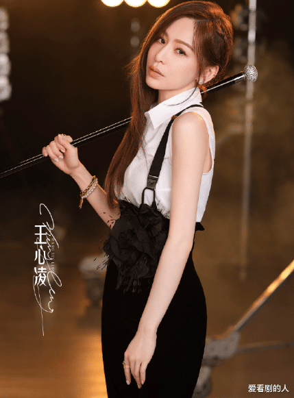 阿Sa|乘风破浪乘风夜：蔡卓妍、钟欣潼组《下一站天后》回忆满满，好听