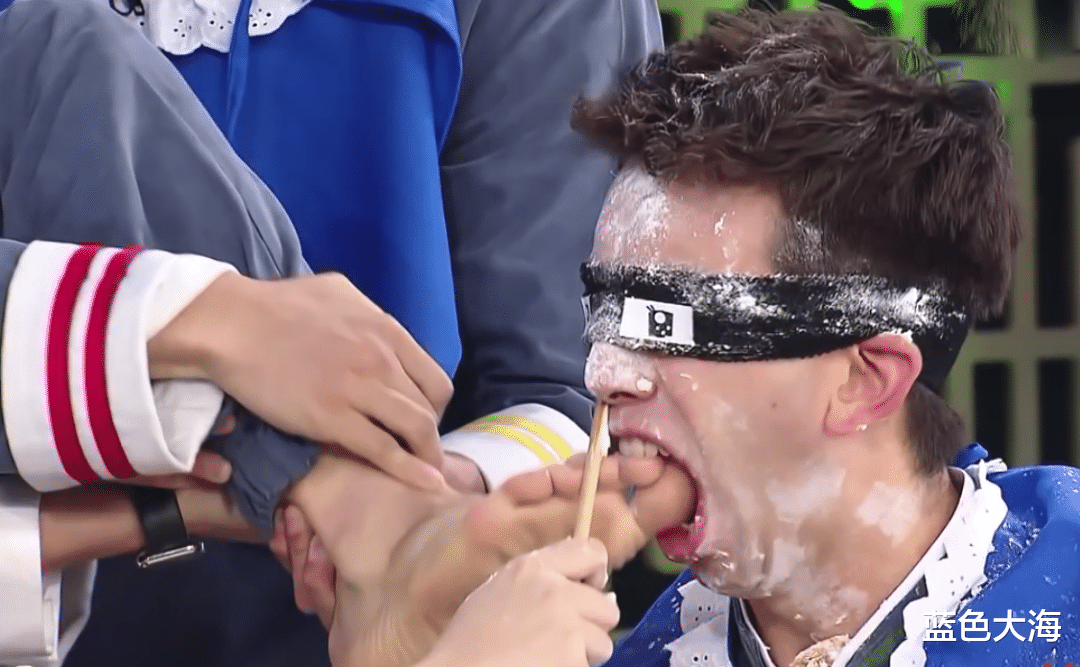 范湉湉|综艺中“令人气愤”的场面：让人舔脚趾，欺负没有背景的女演员