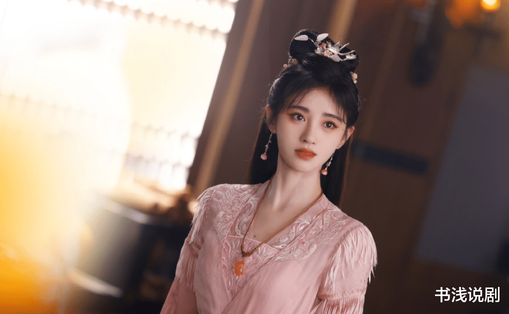 东华|《花戎》原著: 女主爱而不得，纠缠男主三生，翻版“东华凤九”？